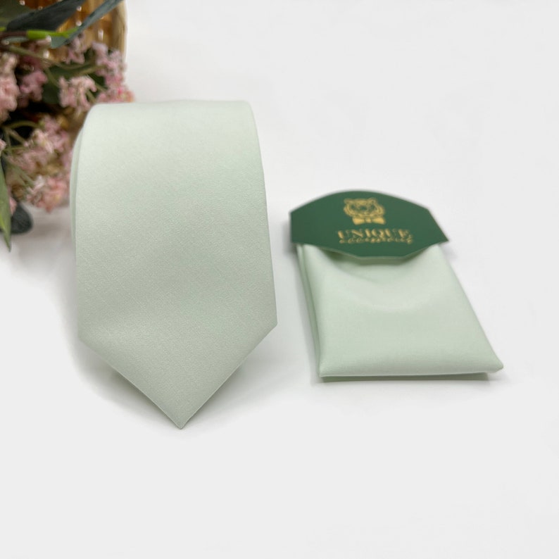Staubige salbeigrüne Krawatte, Herrenkrawatte, Salbeigrüne Krawatte, Trauzeugenkrawatte, Hochzeitskrawatte, Einstecktuch, Taschentuch, Herrenkrawatte Bild 5