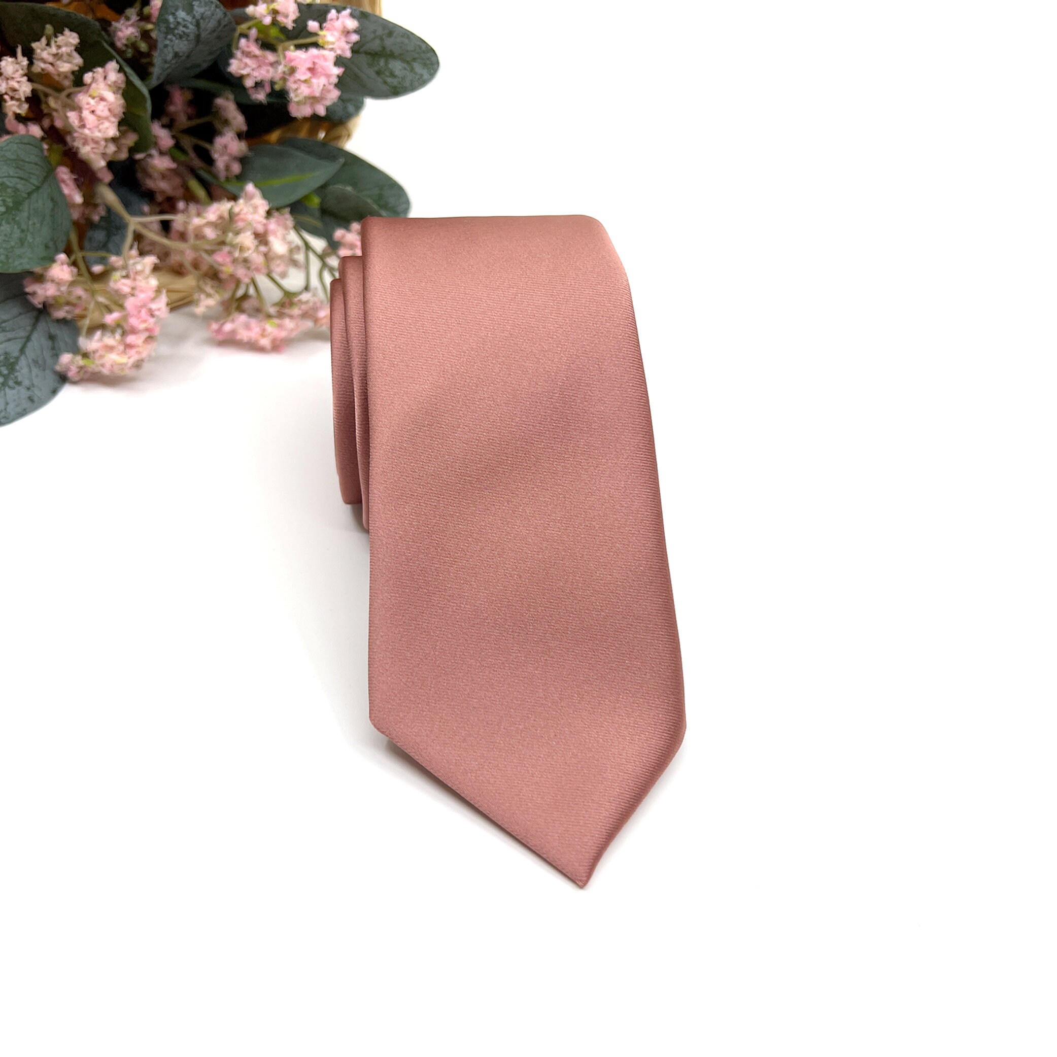 dusty pink necktie