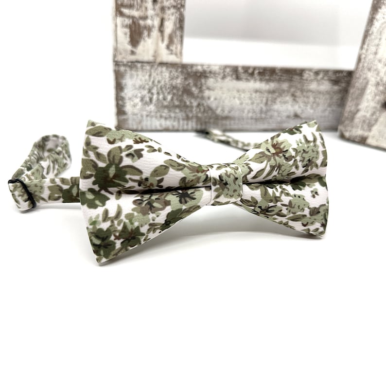 Olive Green Bow tie, Floral Groom Bow tie, Wedding Floral Bow tie, Groomsmen Bow ties, Wedding Bow tie, Groom Gift, Groom Bow tie zdjęcie 5