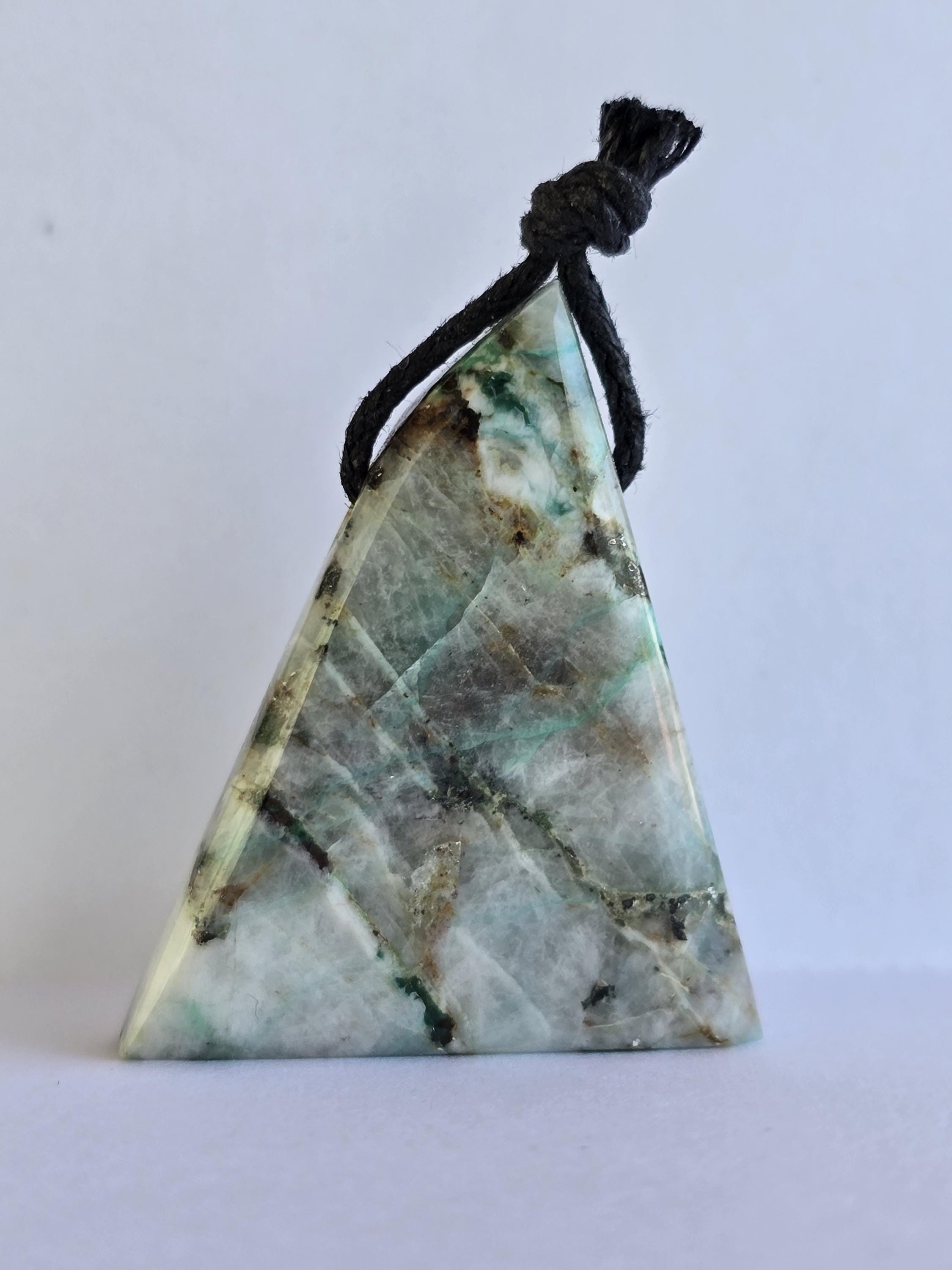 Ajoite quartz - Etsy 日本