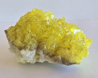 硫黄天然水晶、黄色の鉱物 - 349g - 素晴らしい原石のヒーリング