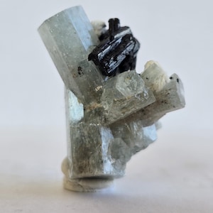 ナミビア、エロンゴ産天然ベリル変種アクアマリン結晶、標本番号6544
