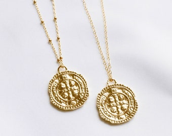 Gold coin necklace, 14K gold necklace, Layered necklace, Gold pendant necklace, Gold medallion, Medallion necklace, Gold coin, Coin necklace