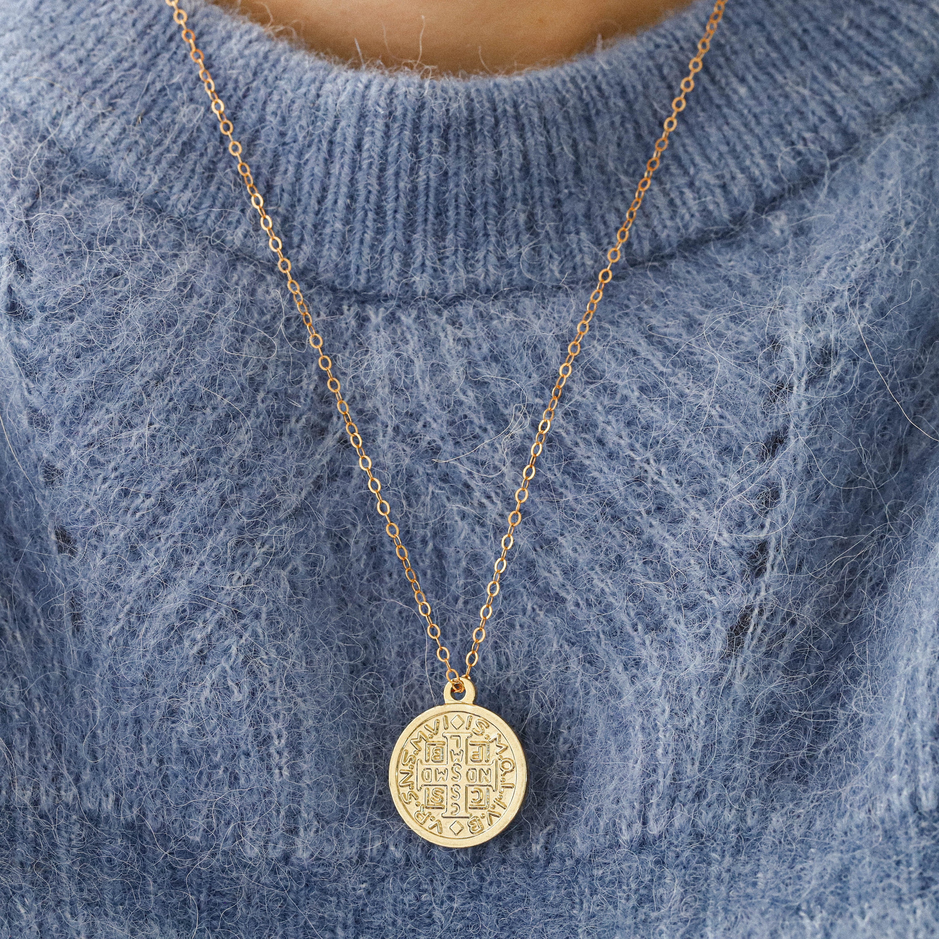 Gold Coin Necklace, Gold Filled Necklace, Greek Coin Necklace, Roman Coin  Pendant Necklace, Medallion Necklace, Gift for Her, 14K Gold -  Sweden