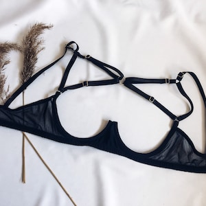 Open cupless bra Open lingeries Quarter cup bra Lingerie ouverte Sheer bra open Shelf bra