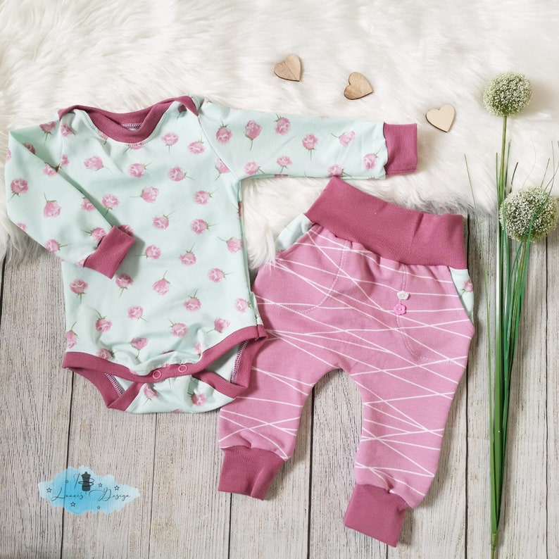 enchanting set of bodysuit and baggypants in size 68