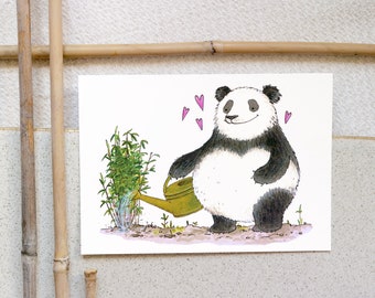 Postkarte A6 Gärtnerliebe, freundlicher Panda beim Bambus-Gießen