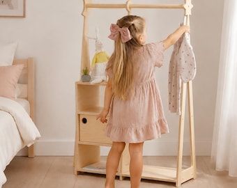 Montessori Wardrobe, Kids clothing rack