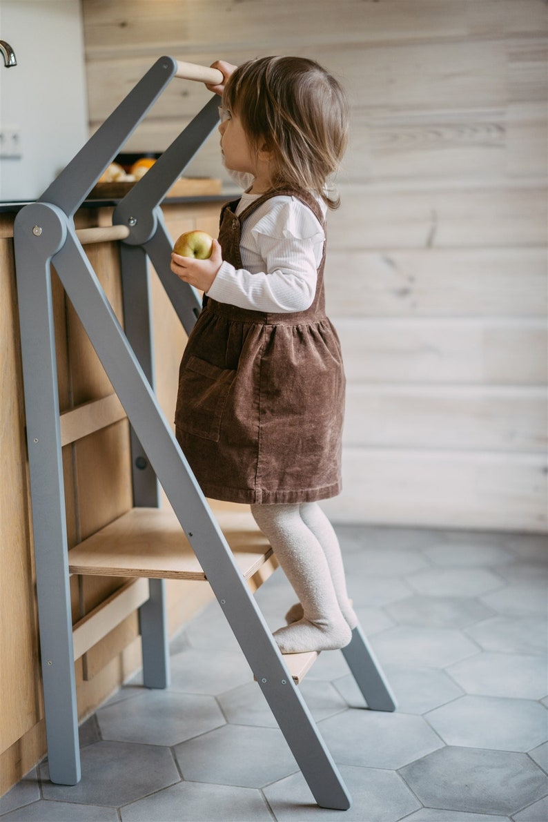Tabouret d'assistant à hauteur réglable, tour Montessori, tour de cuisine pliable, assistant de tour de cuisine, escabeau, meubles Montessori Gray