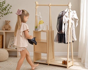 Armario Montessori con espacio de almacenamiento, armario de madera para niños pequeños con estantes y espacio para guardar zapatos.