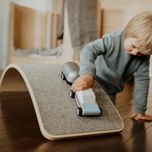 Wooden Balance Board with Eco Merino Wool FELT image 1