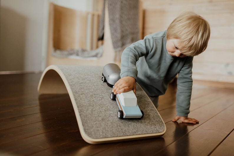 Wooden Balance Board with Eco Merino Wool FELT image 1