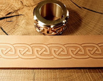 Rouleau de gaufrage en cuir en laiton. « Motif celtique n° 09 », largeur 20 mm.