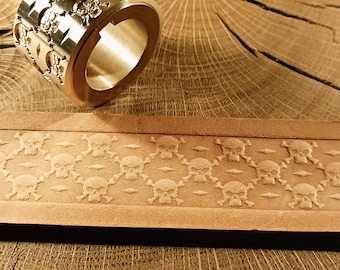 Rullo in ottone per goffratura su pelle. "Teschi #1", larghezza 26 mm e 43 mm.