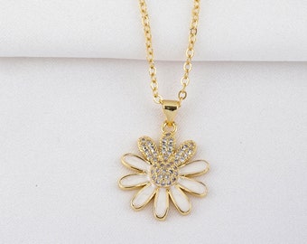 Gold Daisy Necklace, Gold Filled Daisy Flower Necklace for Women