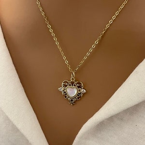 Gold heart necklace, vintage style heart necklace for women