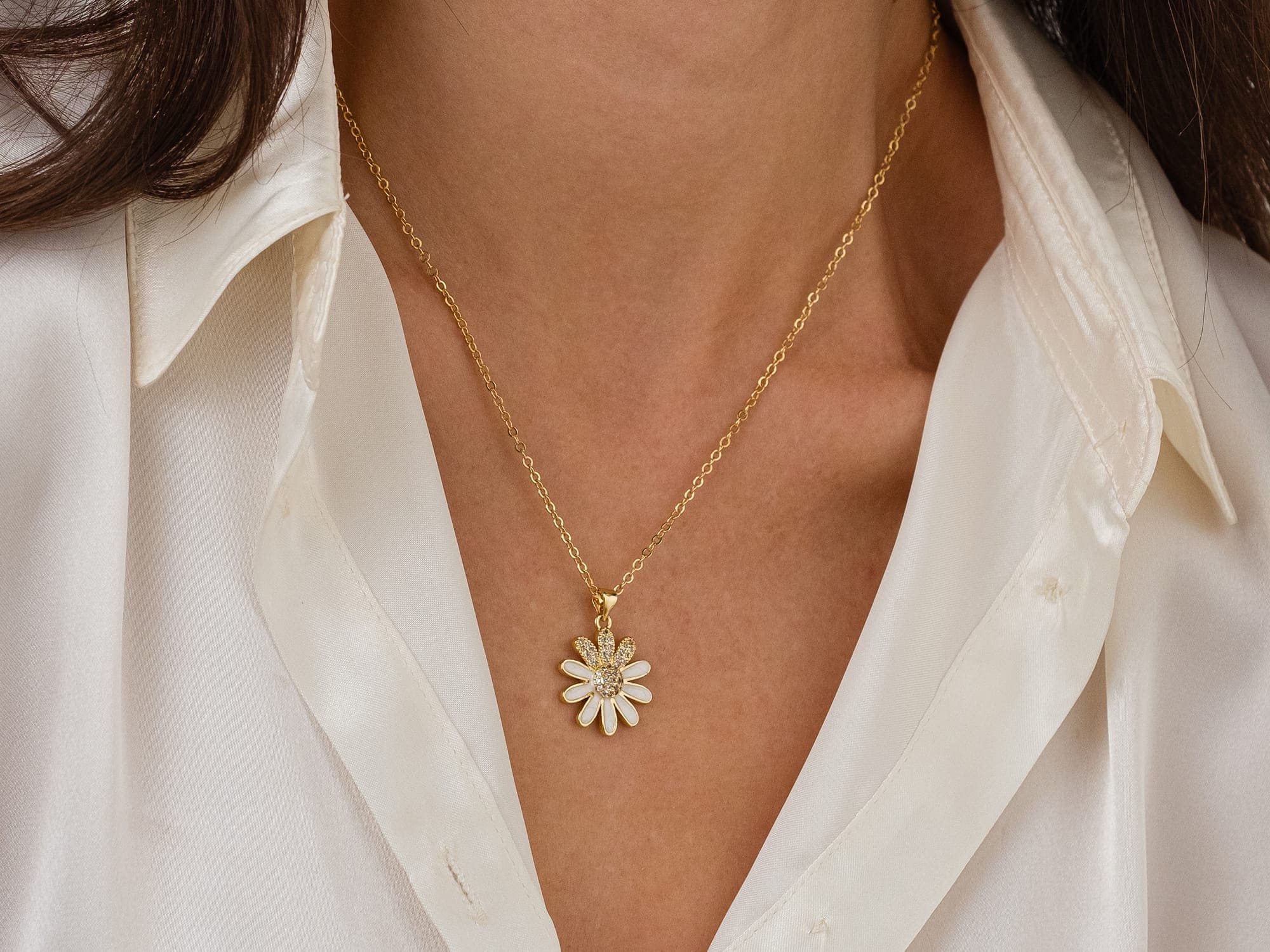 Gold Daisy Necklace, Gold Filled Daisy Flower Necklace for Women