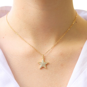ミュージシャン Star Necklace Gold Gold Star Necklace, 18K Gold Filled Star Necklace for Women
