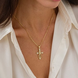 Collier pendentif croix rempli d'or 18 carats, collier religieux pour femme, collier croix imperméable à l'eau, bijoux chrétiens image 6