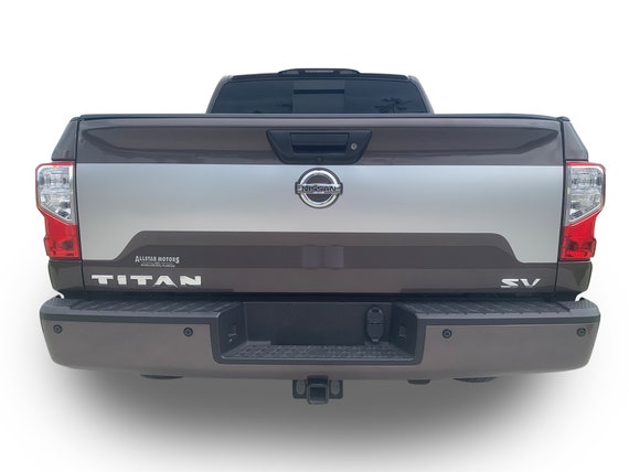 Nissan titan cheap tailgate plastic