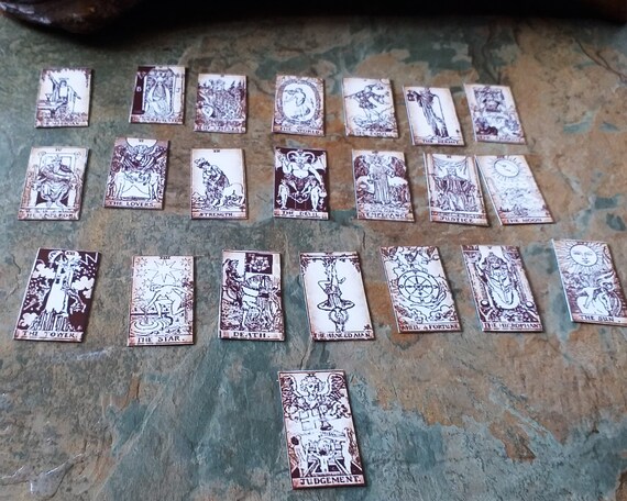 22 Cards Dollhouse Miniature Tarot Cards