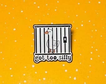 Cute duck vintage Enamel Pin - Punky Pins｜pin badge｜badges Funny pins, Cute Pins in the UK