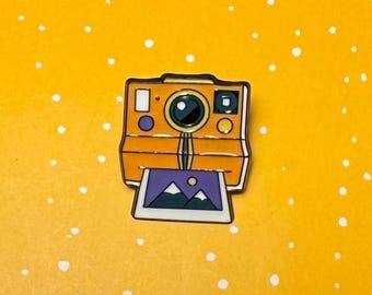 Photograph love camera style vintage Enamel Pin - Punky Pins｜pin badge｜special gift for anniversary