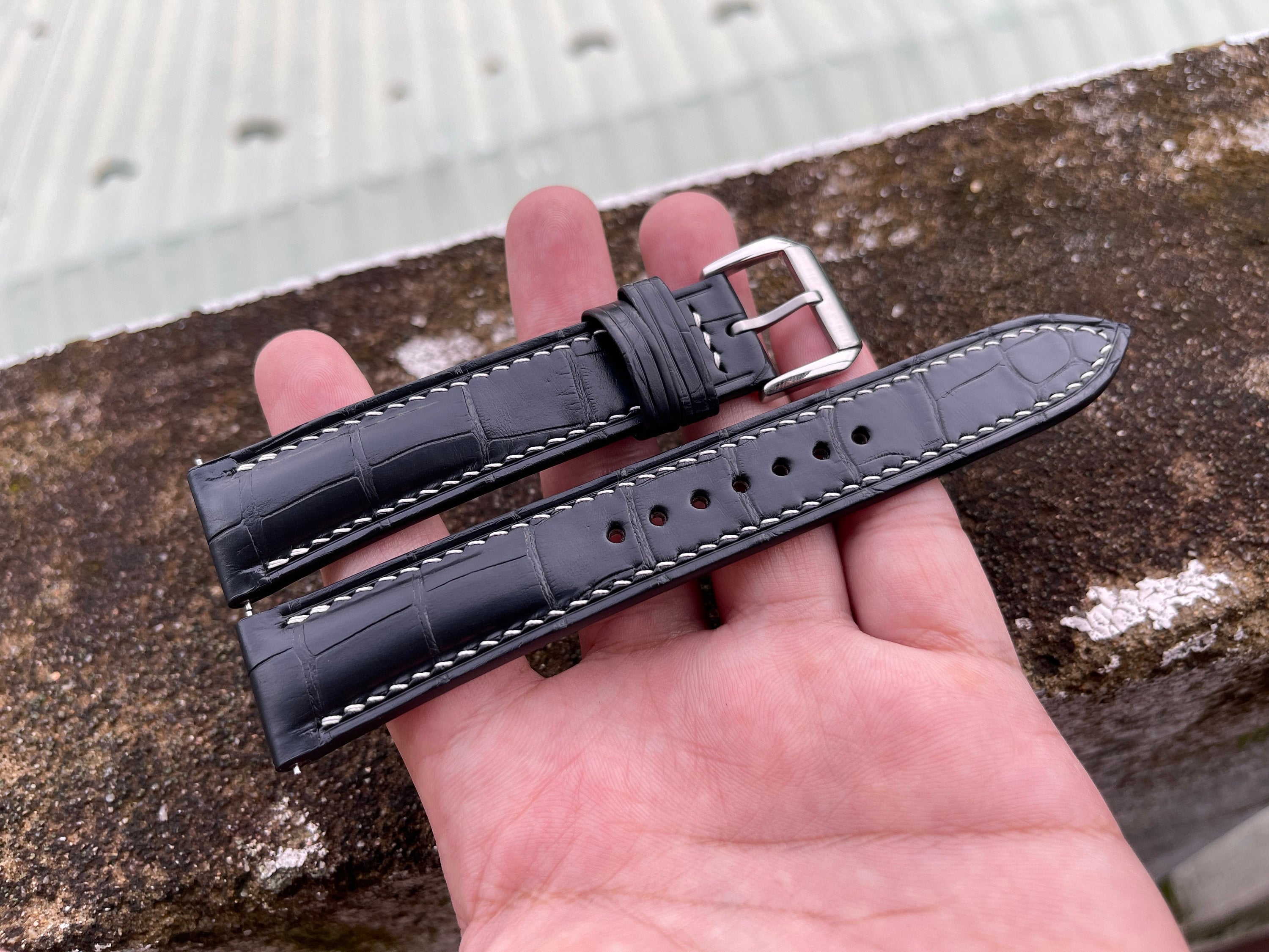 BEAMS +【Unlikely】Tie Black Watch Stripe Alligator Leather Black strap QC21876Z | Jaeger-LeCoultre