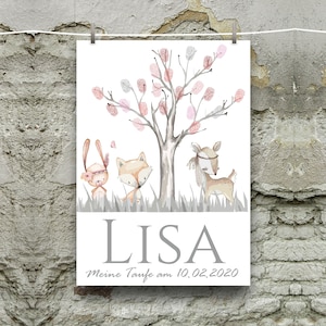 Op de afbeelding: Een set van drie keramische nestkommen in blauwe, groene en witte tinten. De kommen hebben een gespikkelde glazuur en een eenvoudig, modern ontwerp. De grootste kom heeft een diameter van ongeveer 18 cm.