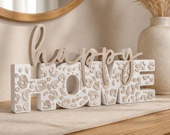 Arquivo STL 3MF para impressão 3D com o tema "Casa Aconchegante, Casa Feliz" e letras decorativas com estampa de leopardo.