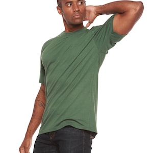 Men's Bamboo Viscose Organic T-Shirt Breathable Silky Soft Bamboo Tee Everyday Crew Neck Short Sleeve Tshirt Pine Green