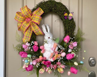 Easter Wreath, Bunny Wreath, Bunny, Rabbit, Spring Wreath, Easter Bunny, Door Hanger, Door Wreath, Tulips, Tulip Wreath, Moss Wreath, Oval