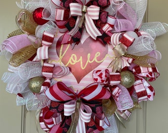 Valentines "Love" Wreath, Valentines Wreath, Valentines Day Decor, Wreath for Front Door, Front Door Wreath, Gift for Wife, Gift for Her