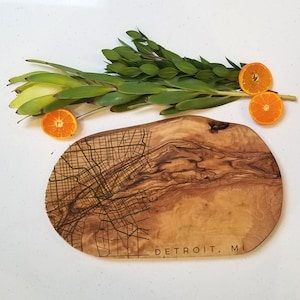 Plan de la ville des États-Unis Planche à pain (O - Z), Villes commençant par O-Z Planche à charcuterie - Planche à pain gravée, Cadeau personnalisé, anniversaire, pendaison de crémaillère