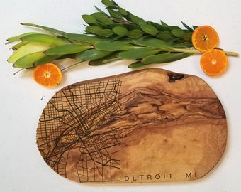 US City Map Bread Board (O - Z), Cities Starting with O-Z Charcuterie Board - Engraved bread board,Personalized gift, birthday, housewarming