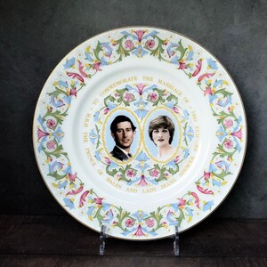 Coalport Commemorative plate -Wedding of Prince Charles and Lady Diana Spencer, 1981