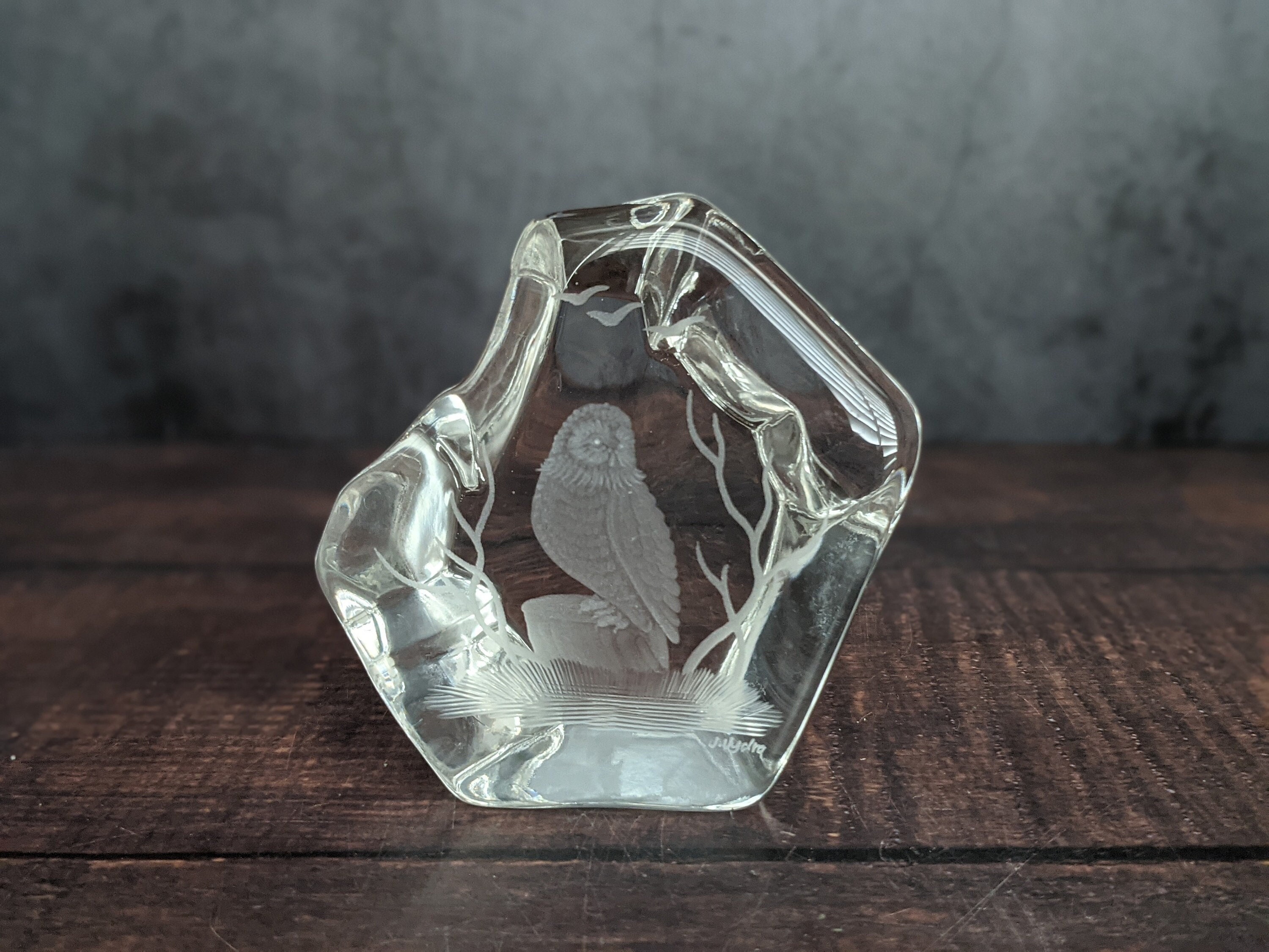 【限定価格セール！】 Vintage Hand-crafted, Paperweight Crystal Owl Hand-engraved 小物