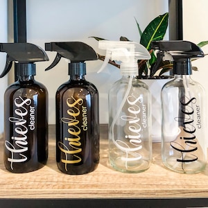Butelka ze spryskiwaczem Thieves Cleaner