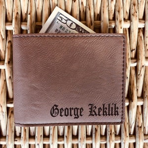Cartera personalizada con clase / Regalo de padrinos de boda / Cartera grabada en marrón / Cartera personalizada plegable / Regalos únicos para padrinos / Regalo personalizado para hombres /
