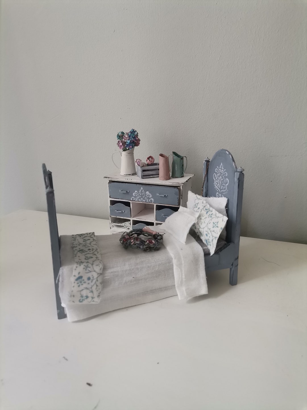 1/12 Scale Furniture, Dollhouse Bedroom, Miniature 112, Bedding for