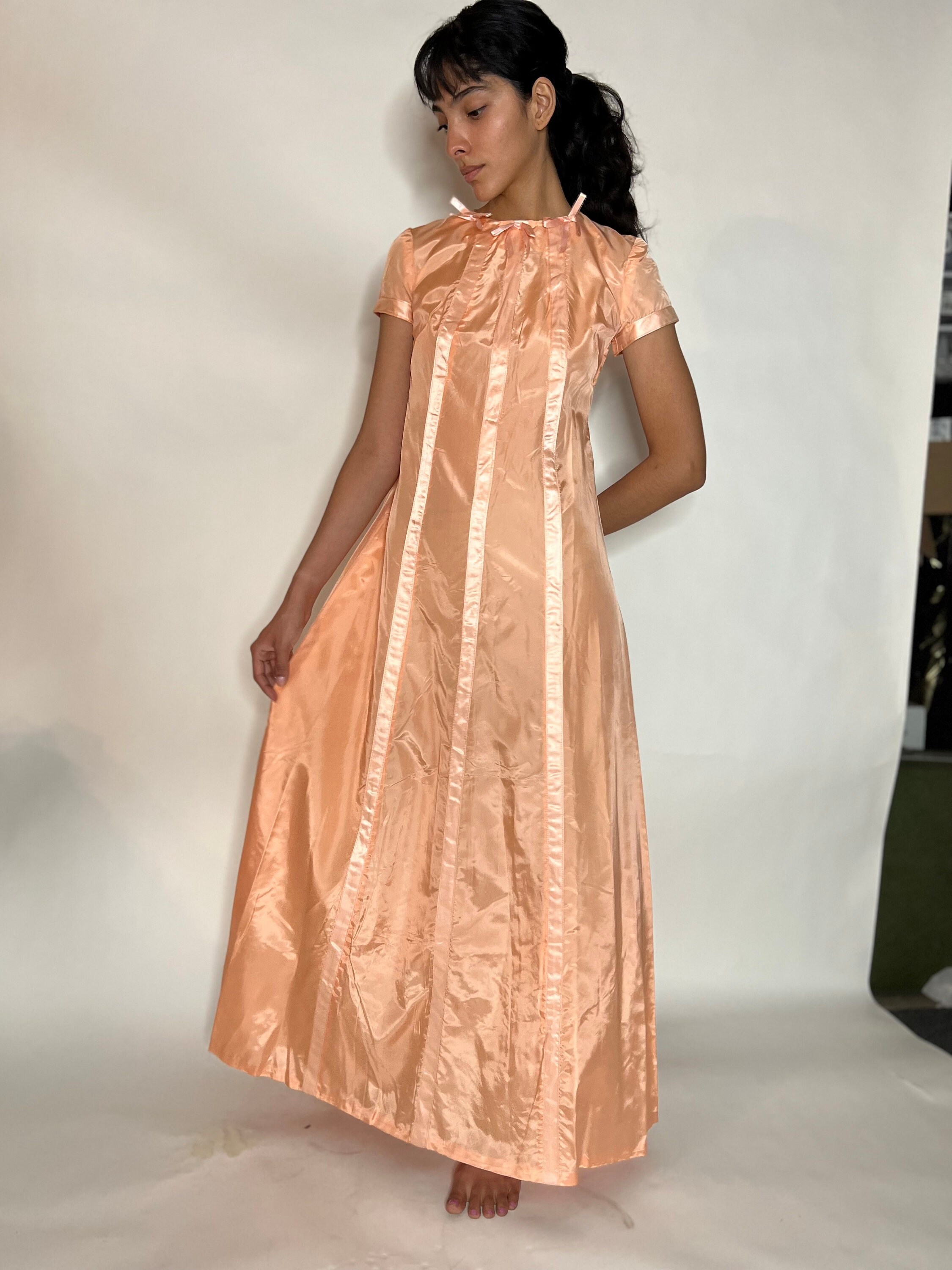 Vestido de festa vintage estilo Bridgerton, pêssego, dos anos 1960