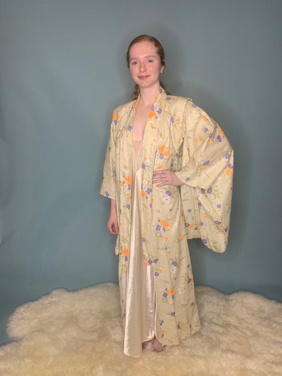 Rare Cotton Dramatic Sleeve Floral Kimono - image 3