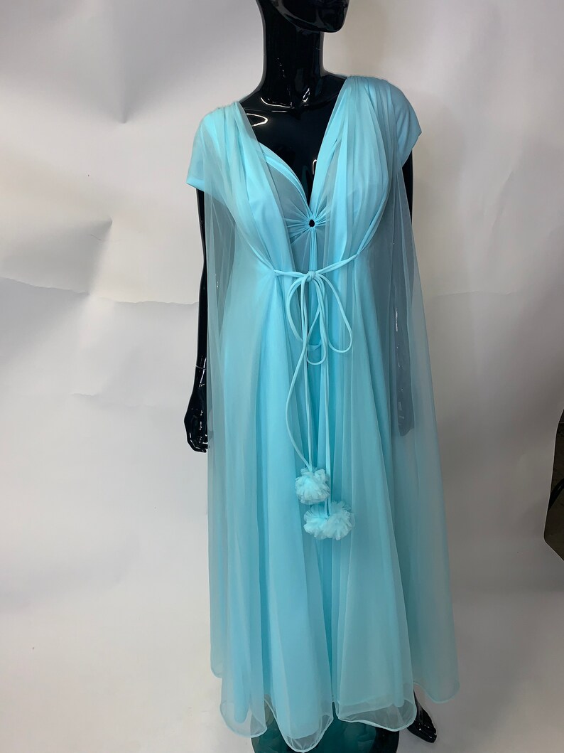 Glamorous RARE turquoise PEIGNOIR Nightgown Robe Set!