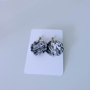 Dangle Drop black and white earrings