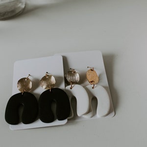 Circled arch dangle drop earrings