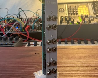 Minx (4HP buffed Multiplier) Eurorack Module, White Panel