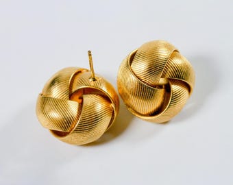 Pendientes vintage con nudo infinito en tono dorado