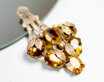 Vintage 1940s pot metal amber topaz stone grape dress clip