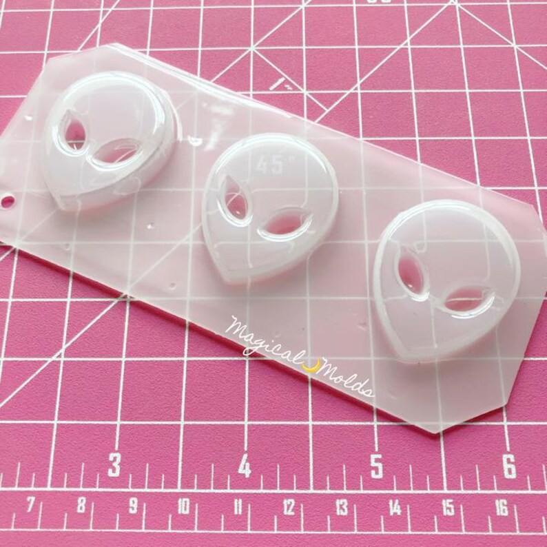 Mini 3 Aliens Set Flexible Plastic Resin Chocolate Mold ~ 3 Pc - Etsy