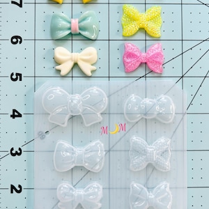 Stampo per cioccolato in resina flessibile in plastica con piccoli fiocchi misti kawaii ~ 6 pezzi